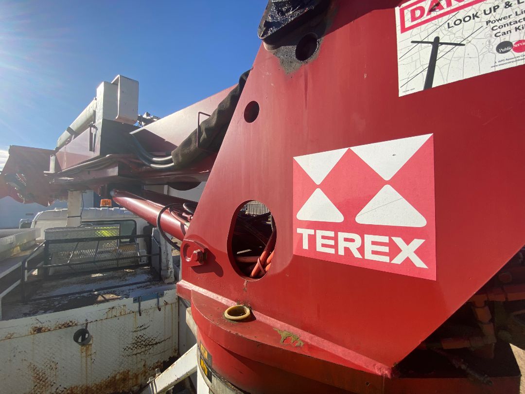 2004 GMC T7500 - Image 31